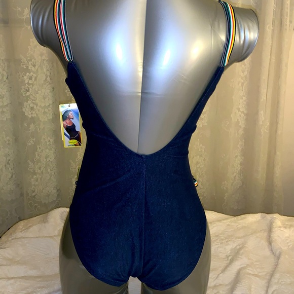 Women’s one piece bathing suit - Picture 6 of 10